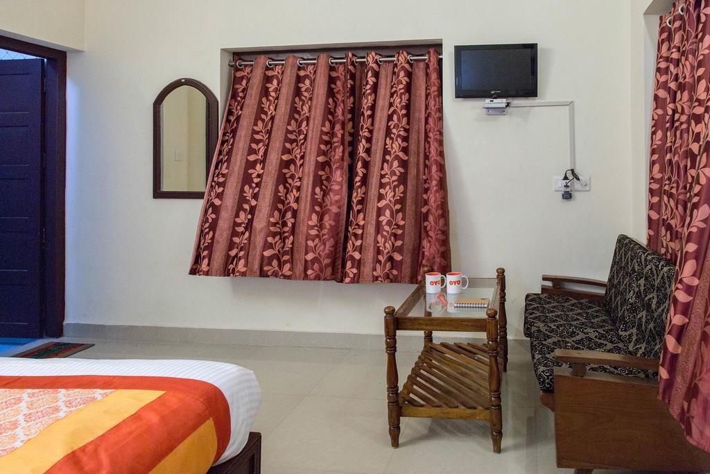 All Seasons Guest House Thiruvananthapuram Buitenkant foto