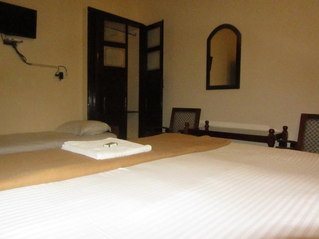 All Seasons Guest House Thiruvananthapuram Buitenkant foto